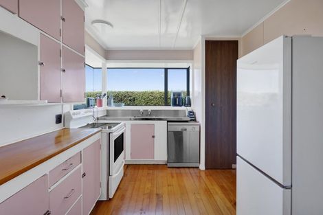 Photo of property in 4923 South Road, Opunake, 4681