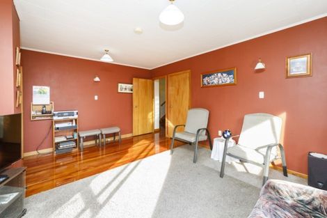 Photo of property in 10 Maunder Street, Marton, 4710