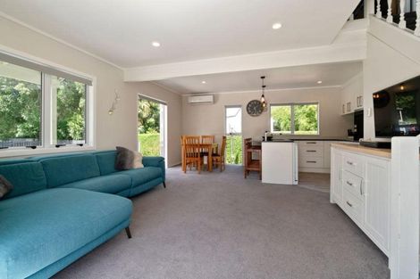 Photo of property in 9 Rheingold Place, Huapai, Kumeu, 0810