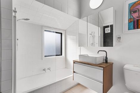 Photo of property in 4/14 Fowlds Avenue, Sandringham, Auckland, 1025