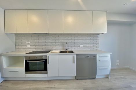 Photo of property in 4/16 New Brighton Road, Shirley, Christchurch, 8061