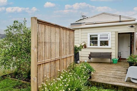 Photo of property in 59 Herald Street, Berhampore, Wellington, 6023