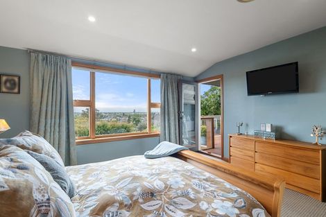 Photo of property in 1/15 Karitane Drive, Cashmere, Christchurch, 8022