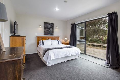 Photo of property in 18 Omana Avenue, Shelly Beach, Helensville, 0874