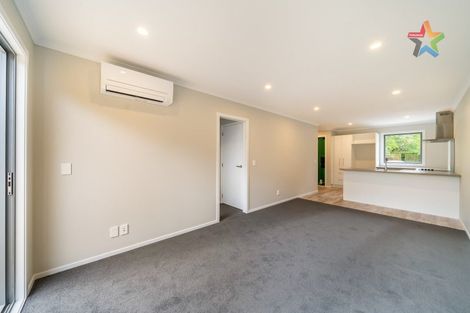 Photo of property in 2/10 Marion Street, Silverstream, Upper Hutt, 5019