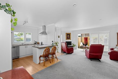 Photo of property in 39 Elizabeth Street, Orewa, 0931