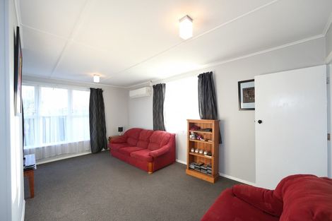 Photo of property in 913 Kiwi Street, Camberley, Hastings, 4120