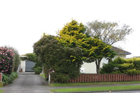 Photo of property in 161 Mangorei Road, Merrilands, New Plymouth, 4312