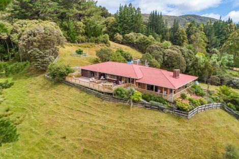 Photo of property in 243 Katherine Mansfield Drive, Whitemans Valley, Upper Hutt, 5371