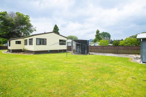 Photo of property in 35 Ioapa Road, Te Karaka, 4022
