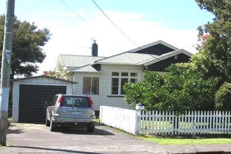 Photo of property in 43 Roseberry Avenue, Birkenhead, Auckland, 0626