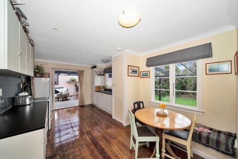 Photo of property in 1152 South Road, Oakura, 4314