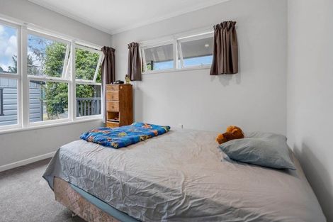 Photo of property in 21 Estuary Road, Weymouth, Auckland, 2103