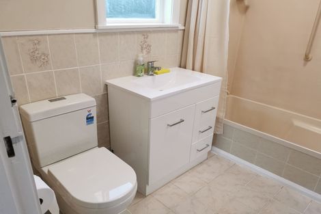 Photo of property in 5 Godley Street, Waterloo, Lower Hutt, 5011