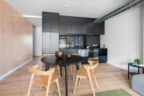 Photo of property in 4/163 Hobsonville Point Road, Hobsonville, Auckland, 0616