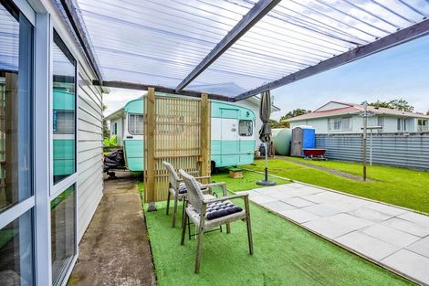 Photo of property in 13 Gibson Place, Patea, 4520