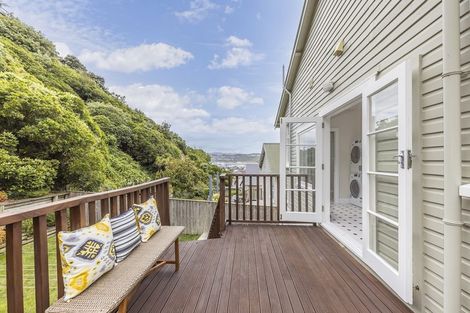 Photo of property in 14 Lerwick Terrace, Melrose, Wellington, 6023