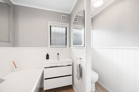 Photo of property in 124 Delamare Road, Pukete, Hamilton, 3200