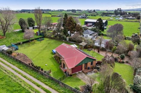 Photo of property in 320 Austin Road, Normanby, Hawera, 4673