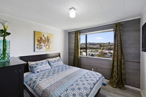 Photo of property in 28 Beaumaris Crescent, Ascot Park, Porirua, 5024