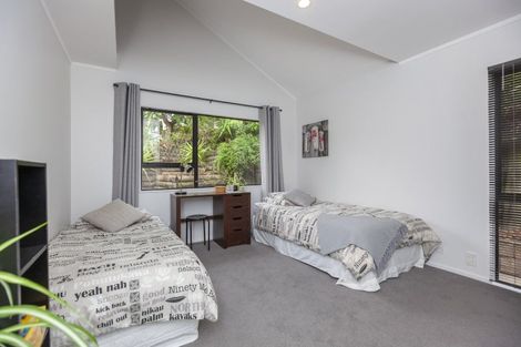 Photo of property in 20 Tiromoana Road, Raumati South, Paraparaumu, 5032