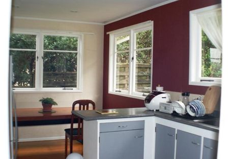 Photo of property in 6 Willow Place, Horahora, Whangarei, 0110