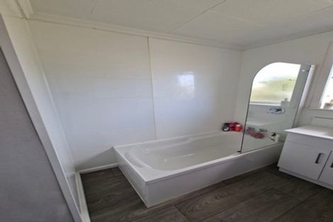 Photo of property in 34 Bartholomew Road, Levin, 5510