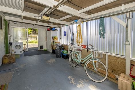 Photo of property in 30 Simcox Street, Otaki Beach, Otaki, 5512