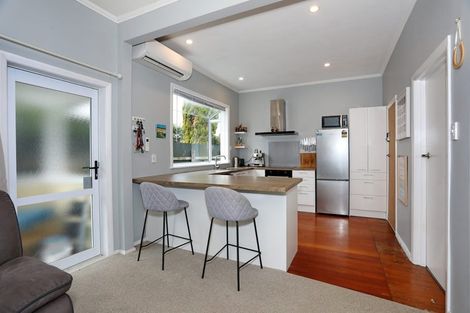 Photo of property in 7 Bull Street, Bulls, 4818