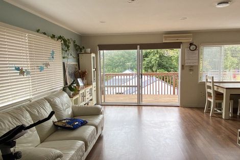 Photo of property in 1/284 Sunset Road, Windsor Park, Auckland, 0632