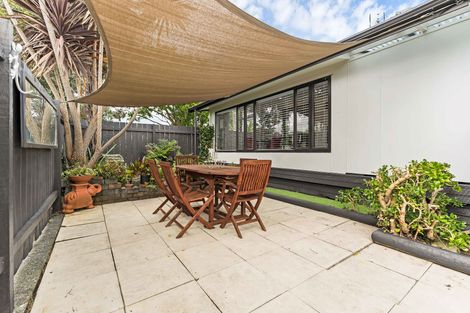 Photo of property in 9 Le Havre Place, Takanini, 2112