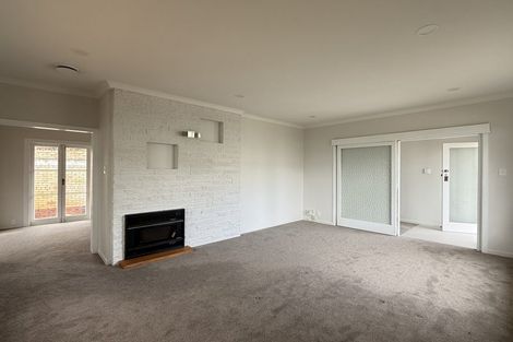 Photo of property in 186 Rangatira Road, Beach Haven, Auckland, 0626
