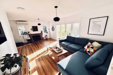 Photo of property in 34 Highland Avenue, Titirangi, Auckland, 0604