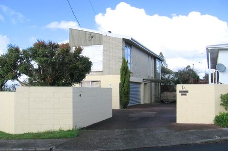 Photo of property in 1/1a Elizabeth Place, Mairangi Bay, Auckland, 0630