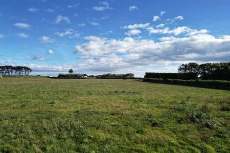 Photo of property in 6 Mcalpine Road, Hawera, 4672