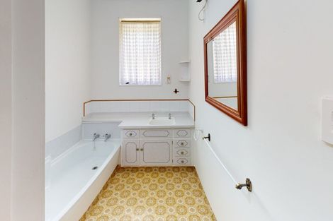 Photo of property in 17a Terrace Street, Aramoho, Whanganui, 4500