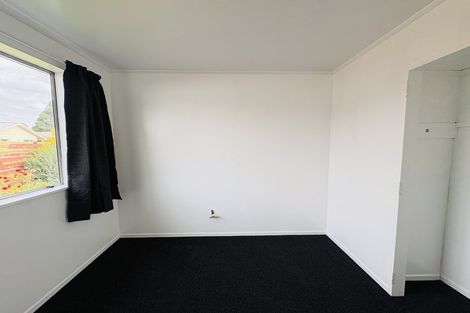 Photo of property in 43 Acacia Street, Kelvin Grove, Palmerston North, 4414