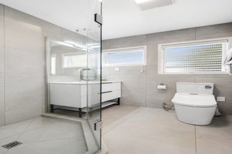 Photo of property in 12 Davita Place, Farm Cove, Auckland, 2012