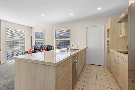 Photo of property in 1/44 Sawyers Arms Road, Northcote, Christchurch, 8052