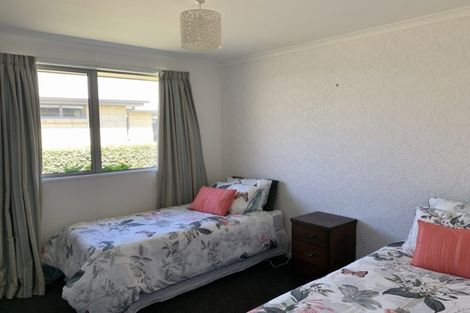 Photo of property in 1 Sunhaven Cove, Cromwell, 9310