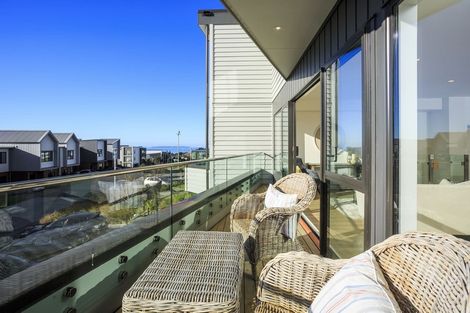 Photo of property in 12 Moki Place, Long Bay, Auckland, 0630