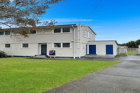 Photo of property in 34-36 Devon Crescent, Bulls, 4818