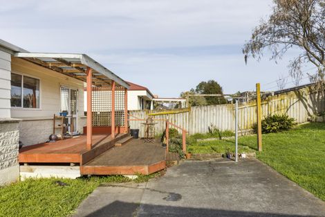 Photo of property in 38 Dalfield Place, Highbury, Palmerston North, 4412