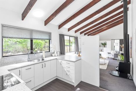 Photo of property in 1 Te Uruhi Grove, Paraparaumu, 5032