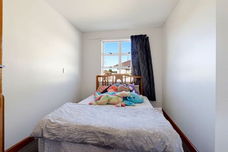 Photo of property in 70 Mcmurdo Street, Tinwald, Ashburton, 7700