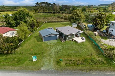Photo of property in 2 Okahukura Road, Tapora, Wellsford, 0977