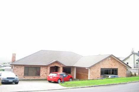 Photo of property in 4 Beirut Court, The Gardens, Auckland, 2105