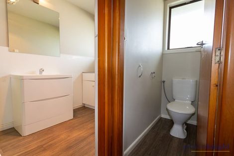 Photo of property in 4/28 Peer Street, Upper Riccarton, Christchurch, 8041