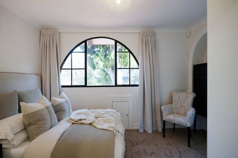 Photo of property in 35 Tawini Road, Titirangi, Auckland, 0604