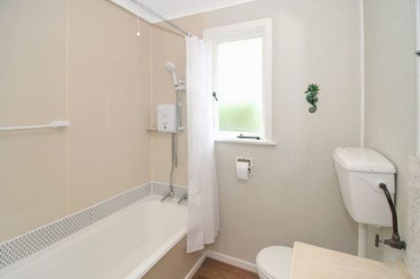 Photo of property in 67a Clawton Street, Westown, New Plymouth, 4310